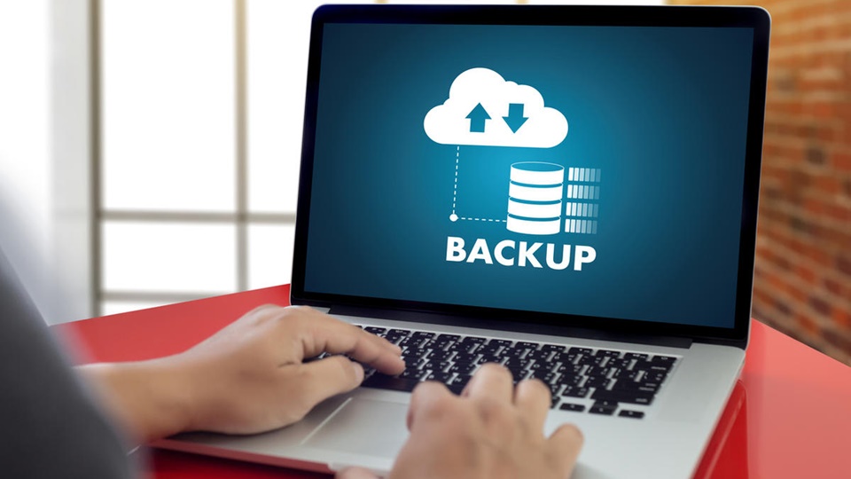 pentingnya backup data dalam hosting